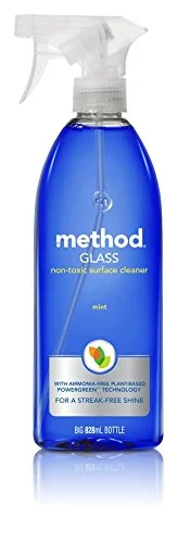 best method to clean windshield